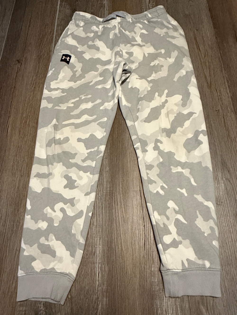 Under Armour ColdGear Kids Light Gray & White Camo Joggers